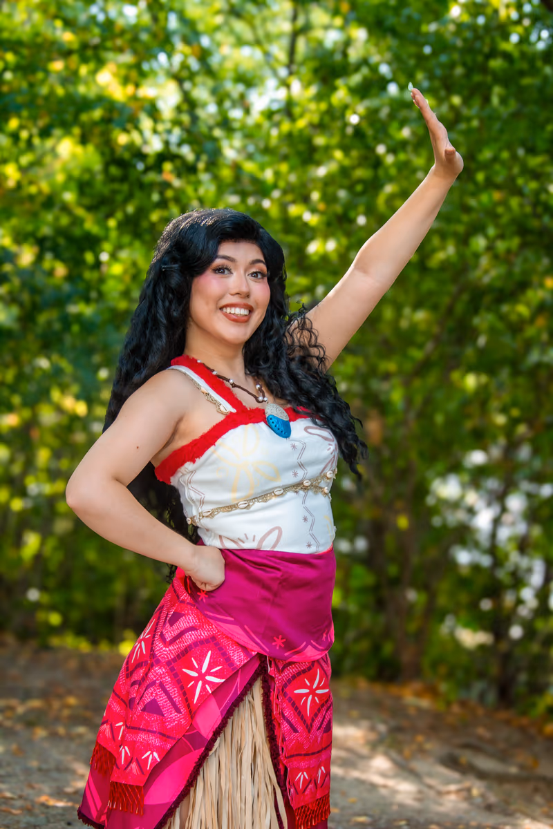 Moana wayfinder pose | Magic At My Door
