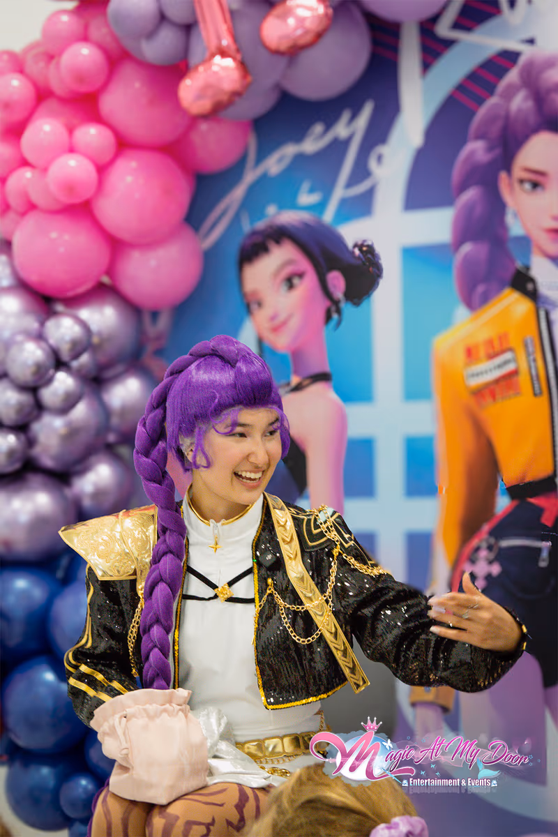Rumi performing at a K-pop themed party | Magic At My Door
